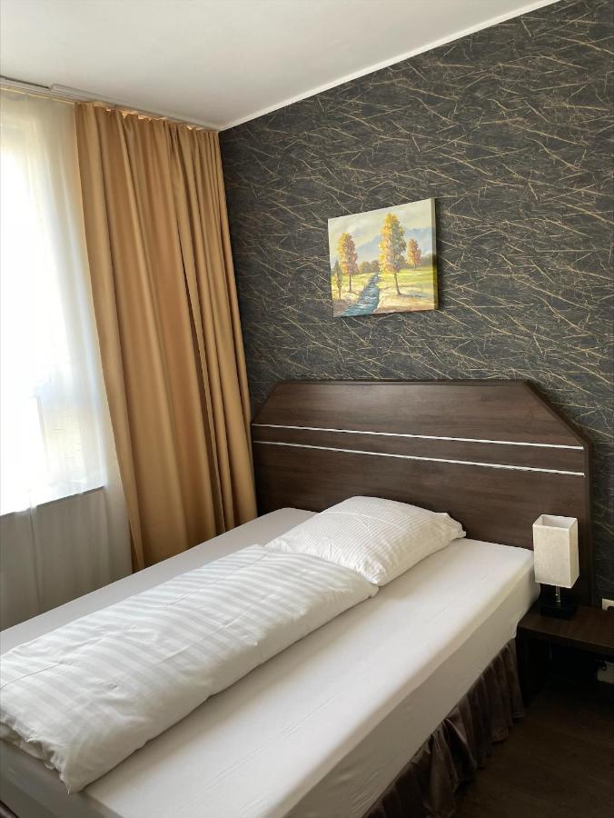 Single Room,1296160456:JPEG