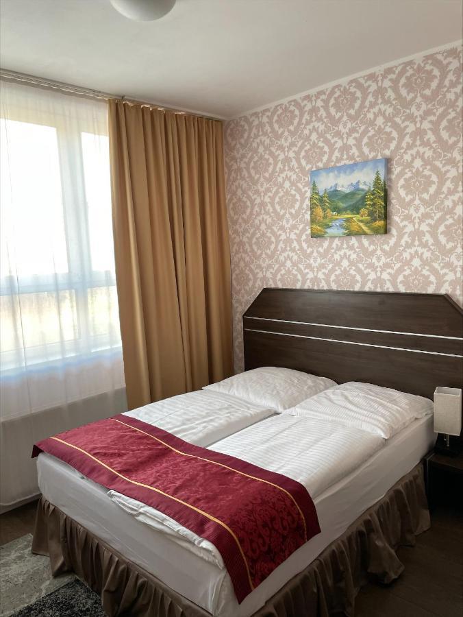 Double Room,1296160471:JPEG
